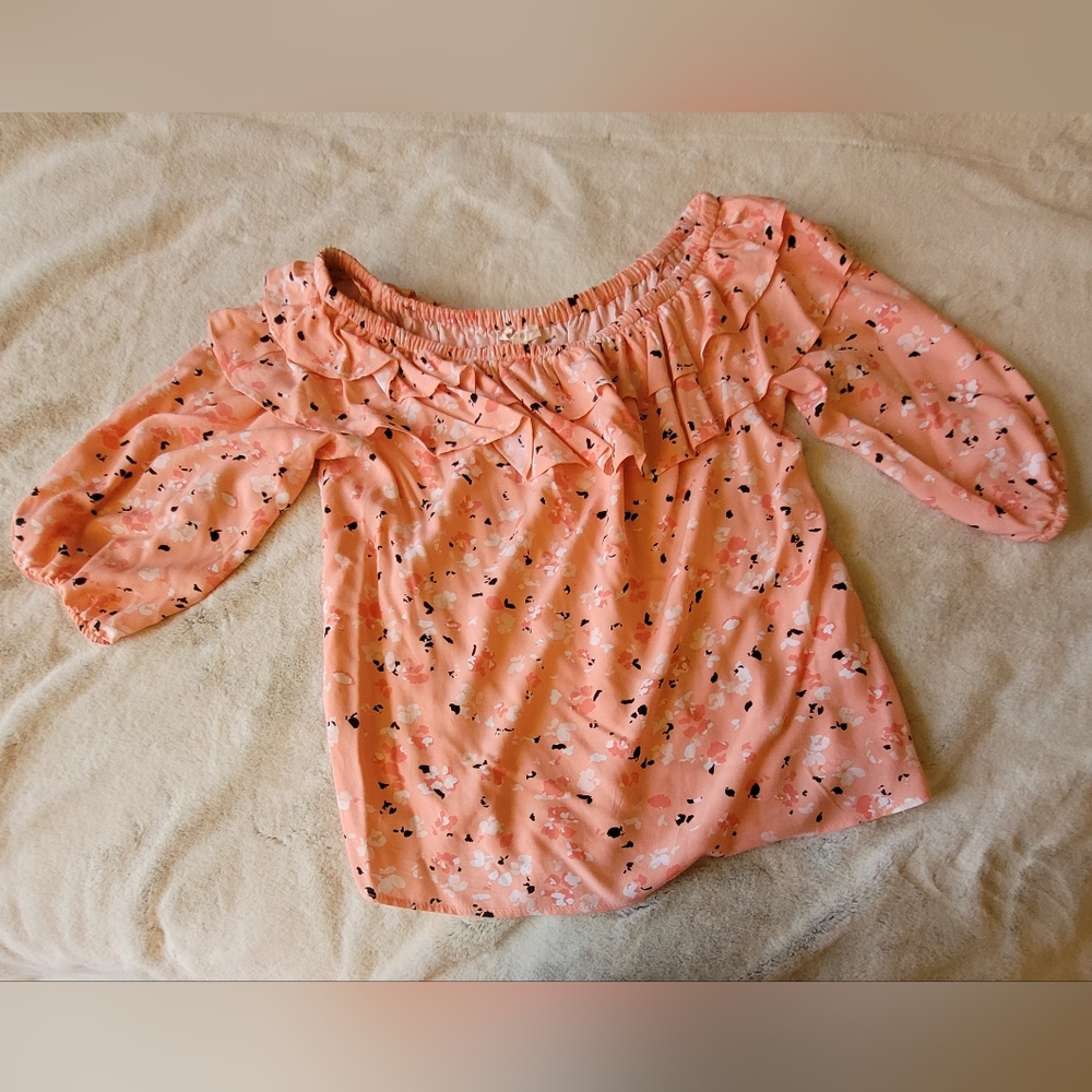 Riley and Rae quarter sleeve blouse